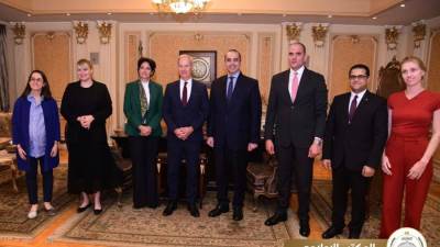 وزير الشئون النيابية يستقبل الممثل الأوروبي الخاص بحقوق الإنسان