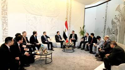 وزير الإسكان يبحث سبل التعاون مع نظيره الصيني والسفير الصيني بالقاهرة