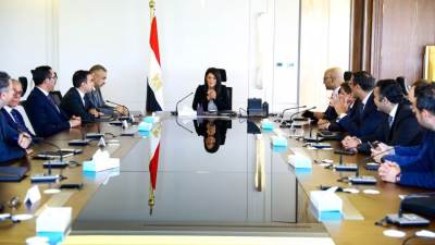 وزيرة التخطيط تعقد حوارًا مُمثلي صناديق رأس المال المخاطر