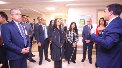 وزيرة التضامن الاجتماعي تتفقد مستشفى حروق أهل مصر