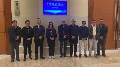 وزيرة التنمية المحلية ومحافظ الأقصر يبحثان التعاون مع عدد من الشركات الصينية