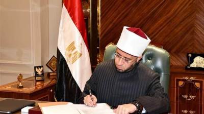 وزير الأوقاف يعتمد زيادة عقود خطباء المكافأة الملحقين على البندين ٣/٤ و٣/١