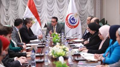 وزير الصحة يبحث أوجه التعاون المشترك مع البنك الدولي