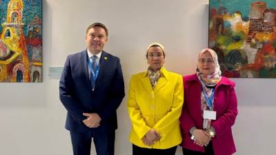 وزيرة البيئة تبحث آليات زيادة تمويل مشروعات التكيف مع مدير صندوق التكيف