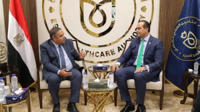 رئيس الرعاية الصحية يلتقي المدير العام والعضو المنتدب لشركة ميرك