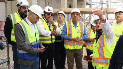 وزير الكهرباء يتفقد مشروع تنفيذ أعمال محطة الربط المصري السعودي