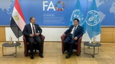 وزير الخارجية والهجرة يلتقي بمُدير عام منظمة الأغذية والزراعة "الفاو"