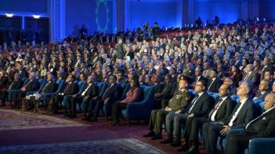 وزير الإسكان يشارك في فعاليات المعرض الدولي للصناعة