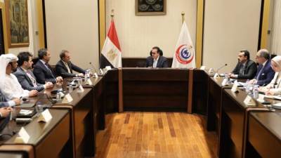 وزير الصحة يبحث مع شركة سكوب الإماراتية توسيع الاستثمارات الصحية المشتركة