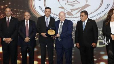 وزير الزراعة يشارك فى تسليم الفائزين بجوائز جامعة الدلتا في مجال الزراعة والأمن الغذائي