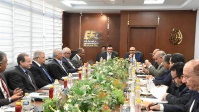 وزير الإسكان ورئيس الهيئة العربية للتصنيع يبحثان سبل التعاون المشترك