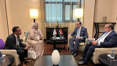 رئيس الرعاية الصحية يبحث سبل التعاون مع وزيرة الصحة الصومالية