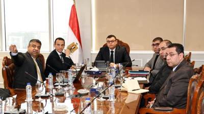 «تطوير الأداء».. وزير الإسكان يستعين بشركة متخصصة للتطوير وتعظيم الاستفادة من أصول المجتمعات العمرانية