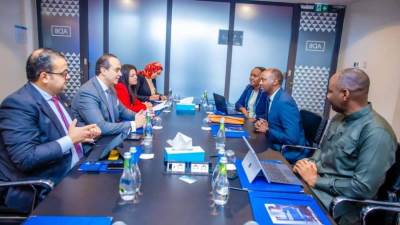 رئيس الرعاية الصحية يبحث سبل التعاون المشترك مع وزير صحة رواندا