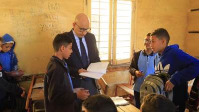 وزير التعليم يتابع انتظام سير العملية التعليمية بمدارس محافظة المنيا