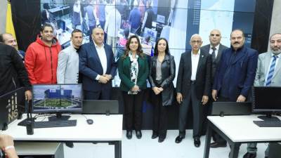 وزيرة التنمية المحلية تتفقد مركز السيطرة للشبكة الوطنية للطوارئ بمحافظة شمال سيناء