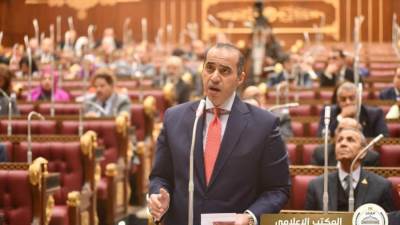 وزير الشئون النيابية يناقش قانون بعض قواعد وإجراءات التصرف في أملاك الدولة الخاصة