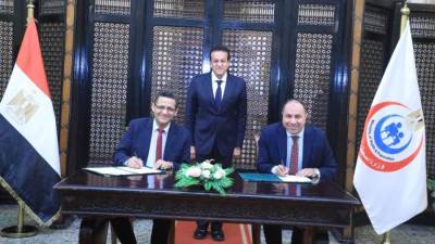 وزير الصحة يشهد توقيع بروتوكول لتقديم الخدمات الطبية لأعضاء 4 نقابات مهنية