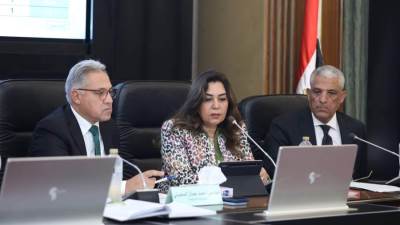 وزيرة التنمية المحلية تستعرض جهود الوزارة في تنفيذ منظومة إدارة المخلفات الصلبة