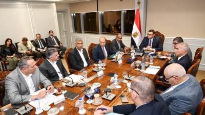 الشربيني يتابع سير العمل بالمشروعات التى تنفذها شركة حسن علام بسانت كاترين