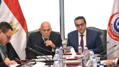 وزير الصحة يترأس اجتماع اللجنة العليا لزراعة الأعضاء