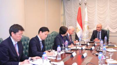 وزير التعليم يبحث مع جايكا خطة التوسع في المدارس المصرية اليابانية