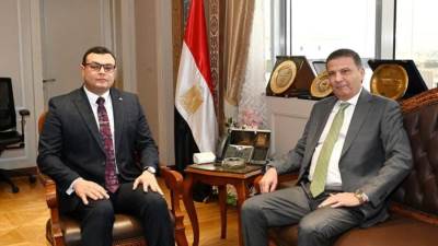 وزيرا الإسكان والزراعة يبحثان عدداً من الموضوعات المشتركة