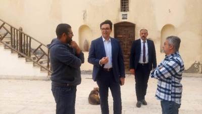 وزير الثقافة يتفقد مركز الحرف التراثية والتقليدية بالفسطاط
