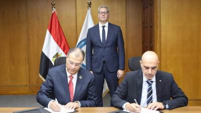 وزير البترول يشهد توقيع ثلاث اتفاقيات استراتيجية لتطوير مصانع أبوقير للأسمدة