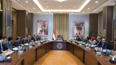 رئيس الوزراء يعقد اجتماعًا لاستعراض عدد من فرص التوسع في المناطق الصناعية