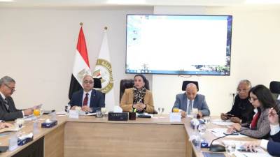 وزيرة البيئة تترأس اجتماع مجلس إدارة جهاز شؤون البيئة