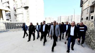 الشربيني يتفقد سير العمل بمشروعات سكن مصر ودار مصر وجنة بالقاهرة الجديدة