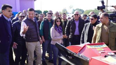 وزيرة التخطيط تشهد تسليم معدات الميكنة الزراعية للجمعيات الزراعية والتسويقية للمرأة الريفية