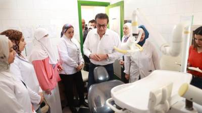 وزير الصحة يتفقد مركز طبي شرق النيل ببني سويف