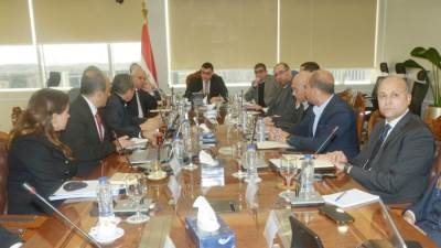 وزير الإسكان يتابع مع شركة سيتي إيدج موقف تسويق الوحدات بالمدن الجديدة