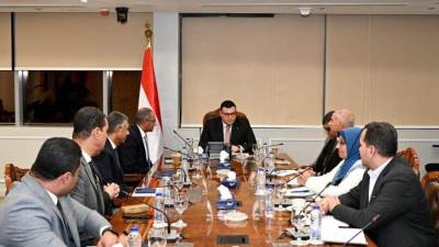 وزير الإسكان يتابع سير العمل بالجهاز التنفيذي لمياه الشرب والصرف الصحي