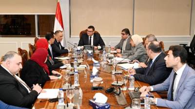 وزير الإسكان يتابع معدلات تنمية إقليم الساحل الشمالي الغربي