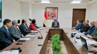 سيد إسماعيل ترأس اجتماع اللجنة التنسيقية لمشروعات تجديد محطات وشبكات المياه الشرب