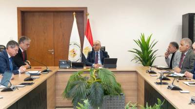 وزير الري يبحث مع سفير دولة هولندا بالقاهرة سبل تعزيز التعاون
