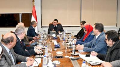 وزير الإسكان يتابع منظومة مياه الشرب والصرف الصحي بمحافظة بورسعيد