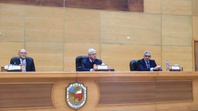 وزير التعليم العالي يفتتح مؤتمر "الاستثمار في البحث العلمي" بجامعة سوهاج