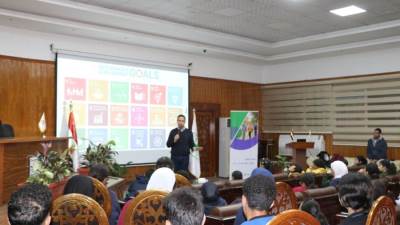 جهاز 6 أكتوبر ينظم ورشة عمل حول تصميم الشوارع الآمنة والصحية