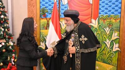 وزيرة التضامن تزور البابا تواضروس للتهنئة بعيد الميلاد