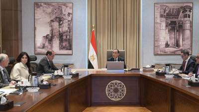 رئيس الوزراء يتابع طرح صافي ووطنية ضمن برنامج الطروحات