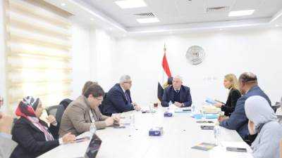 وزير التعليم العالي يبحث خطة التعاون المستقبلية مع المدير الإقليمي لليونسكو