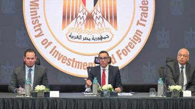 وزير الاستثمار يعقد لقاء مع المجالس التصديرية لمناقشة برنامج رد أعباء الصادرات