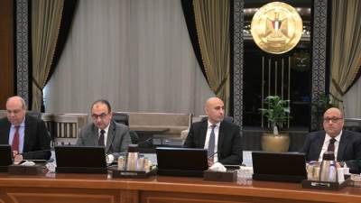 وزير التعليم يُقدّم عرضًا لنظام شهادة بديلة الثانوية العامة