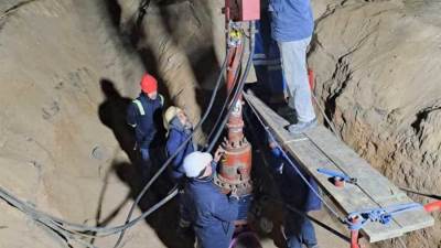 بدء إجراءات إصلاح خط البوتاجاز بعد تبريده والسيطرة علي الاشتعال