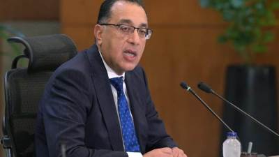 رئيس الوزراء: بدء إجراءات تعيين 72 ألف معلم دفعة واحدة