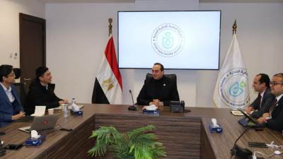 رئيس الرعاية الصحية يبحث تعزيز المعامل الجينية مع مدير BGI الصينية